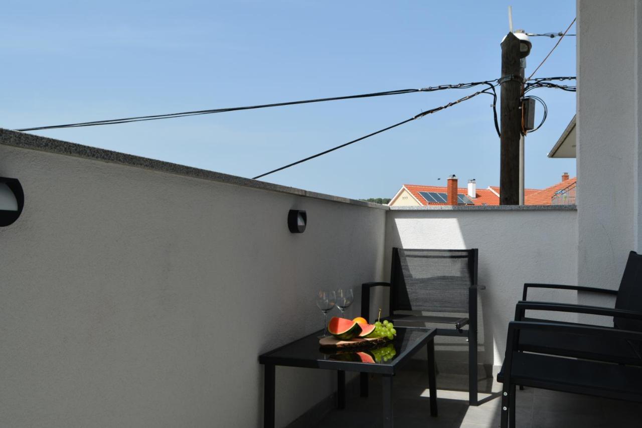 Apartment Apartman Lena *